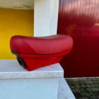 Sella originale piaggio si MIAMI *rosso*
