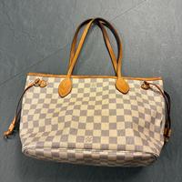 Louis Vuitton Neverfull