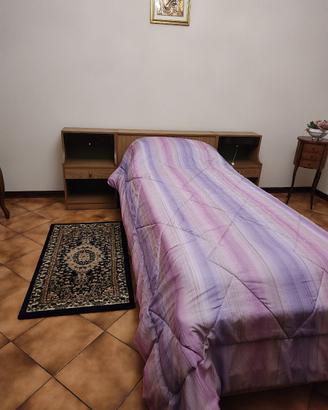 Letto Singolo con Comodini Integrati e Testiera