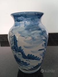 Vaso in porcellana di Albisola