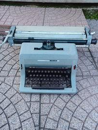 macchina da scrivere Olivetti 88