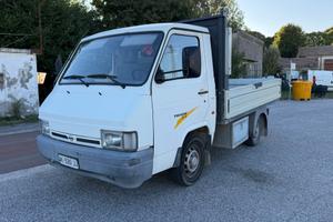 Nissan Trade CASSONATO 2.0 Disel