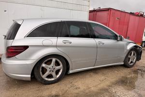 MERCEDES CLASSE R RICAMBI USATI