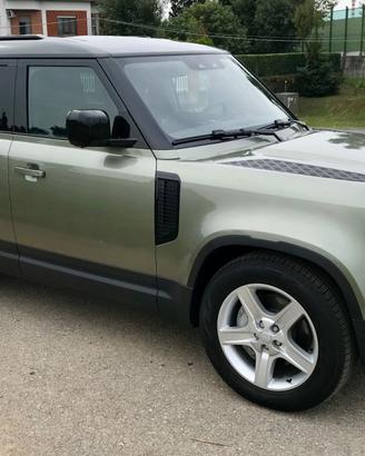 Land Rover Defender 110 3.0 l6 400 CV AWD Auto X-D