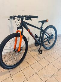 Mountain bike XERIS 27.5 - Come Nuova !
