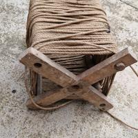antico avvolgitore per corda 