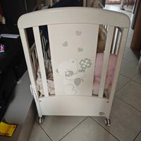 Culla e vari accessori 