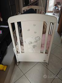 Culla e vari accessori 