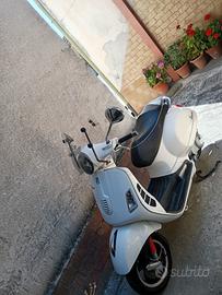 Vespa gts 300 ie 
