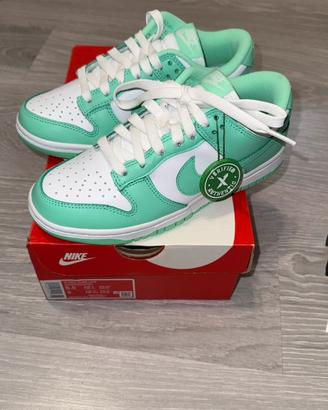 Nike Dunk Low Green Glow
