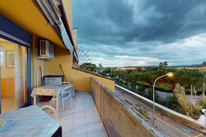 Bilocale con Terrazzo Abitabile a 300 metri dal ma