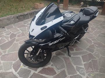 Moto Yamaha 125