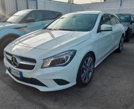 Mercedes CLA 200 d Shooting brake Premium