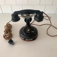 Telefono a colonna in bachelite vintage