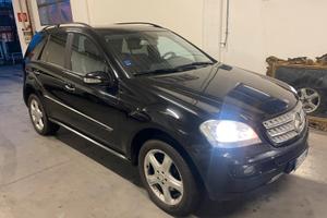 Mercedes ML320
