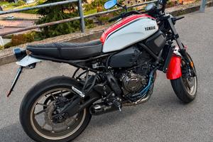 YAMAHA XSR 700