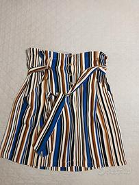 gonna a righe con bottoni davanti 