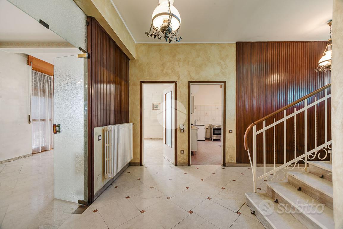 VILLA SINGOLA A BOLLATE - Altro