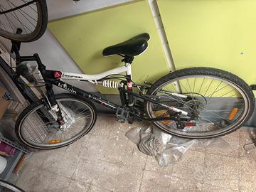MTB B’Twin Rockrider 26” biammortizzata