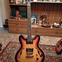 chitarra semiacustica 