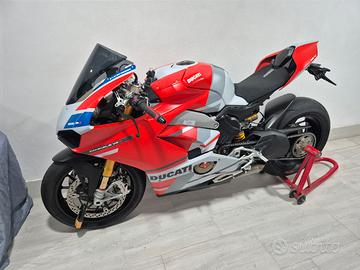 Ducati Panigale v4s Corse