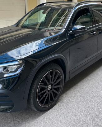 Mercedes glb premium amg