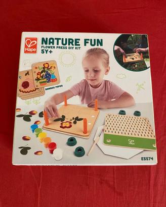 Nature fun - Flower press diy kit - Hape