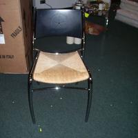 2 sedie struttura cromata schienale nero traforato