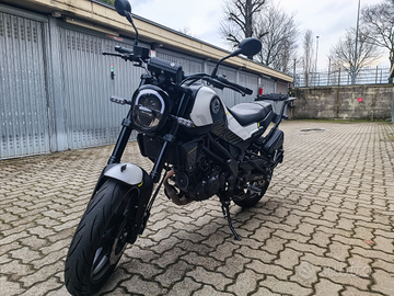 Benelli Leoncino 125