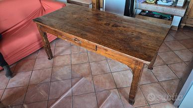 Tavolo antico in legno