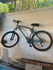 Bicicletta Rockrider