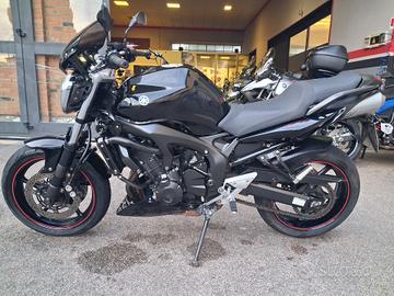 Yamaha FZ6 S2