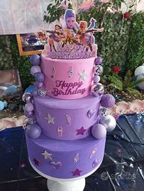 torta decorativa k-pop Huntrix 
