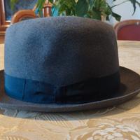 Cappello stile Borsalino