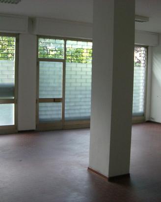 Locale commerciale di 62 mq a Rovereto sud (TN)