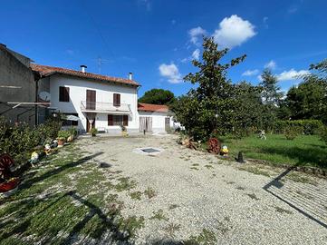 CASA DI CORTE A BRUNO