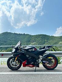 Aprilia RSV4 2010