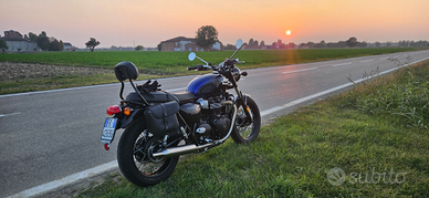 Moto triumph bonneville