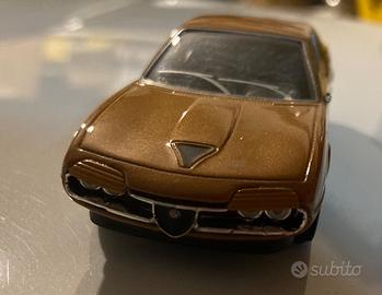 Modellino Alfa Romeo Montreal 1/43 De Agostini