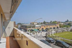 Appartamento di 135 m² con 5 locali e box auto a D
