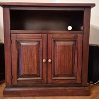 Mobile in legno massello color noce 