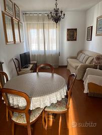 Marina di Massa a due passi dal centro e dal mare