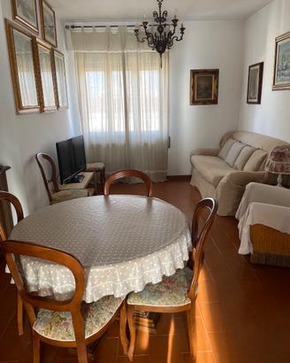 Marina di Massa a due passi dal centro e dal mare