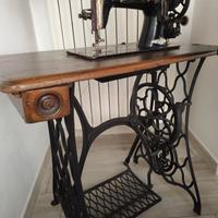 Macchina da cucire silente