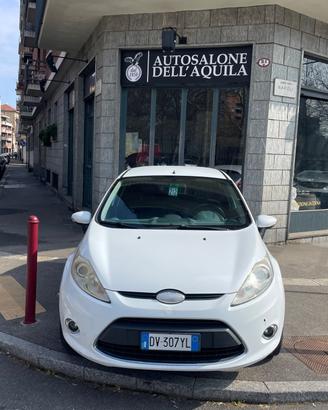 Ford Fiesta 1.4 TDCi 68CV 5 porte Titanium/GARANZI