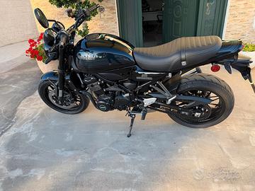 Kawasaki Z 900 RS Black ball edition