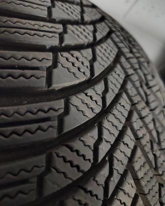 Pneumatici invernali Firestone 