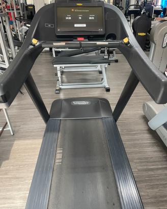 Run tecnogym usati ma perfetti. Rinnovo locali.