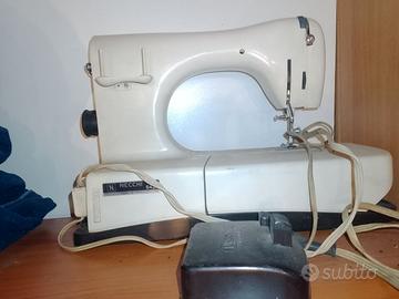 Macchina da cucire vintage