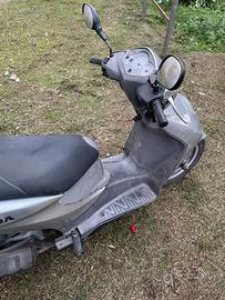 Honda dylan 125